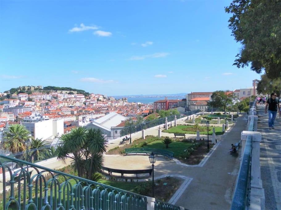 Mm3 Baixa Rossio Castle View! Apartment Lisboa Ngoại thất bức ảnh